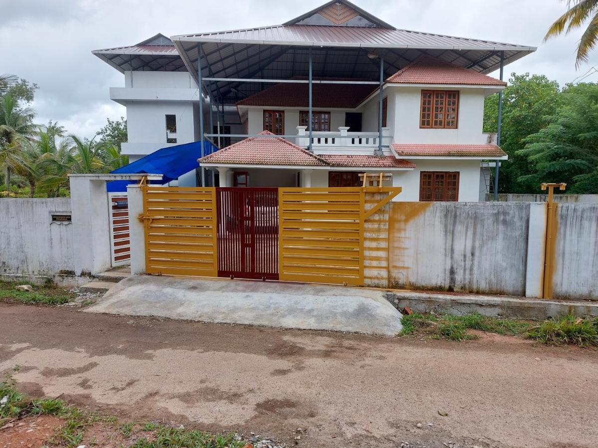 Water Gate Tourist Home And Resorts Mundrothuruth Exterior photo