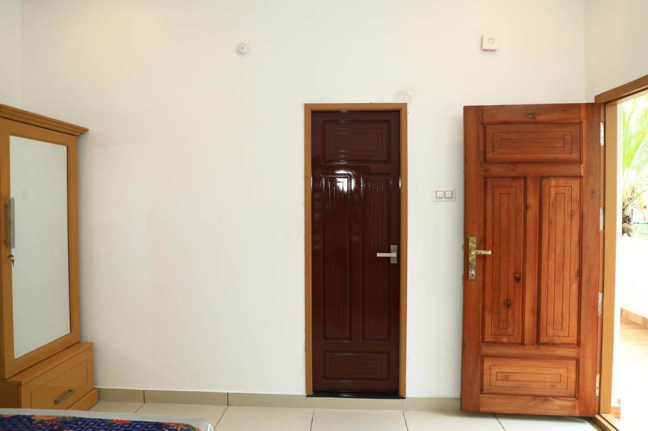 Water Gate Tourist Home And Resorts Mundrothuruth Exterior photo